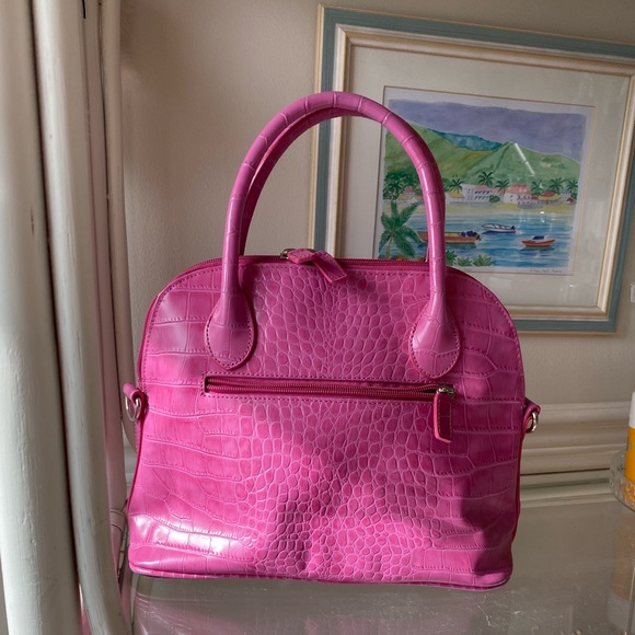 Danier genuine leather purse - Picture 2 of 10